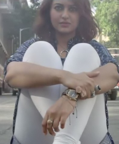 Main Purza Purza Tera Lyrics | Akira -Arijit Singh-english-translation