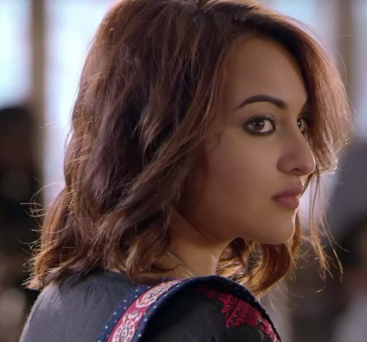 Kehkasha Tu Meri  Lyrics &  English Transhtion | akira